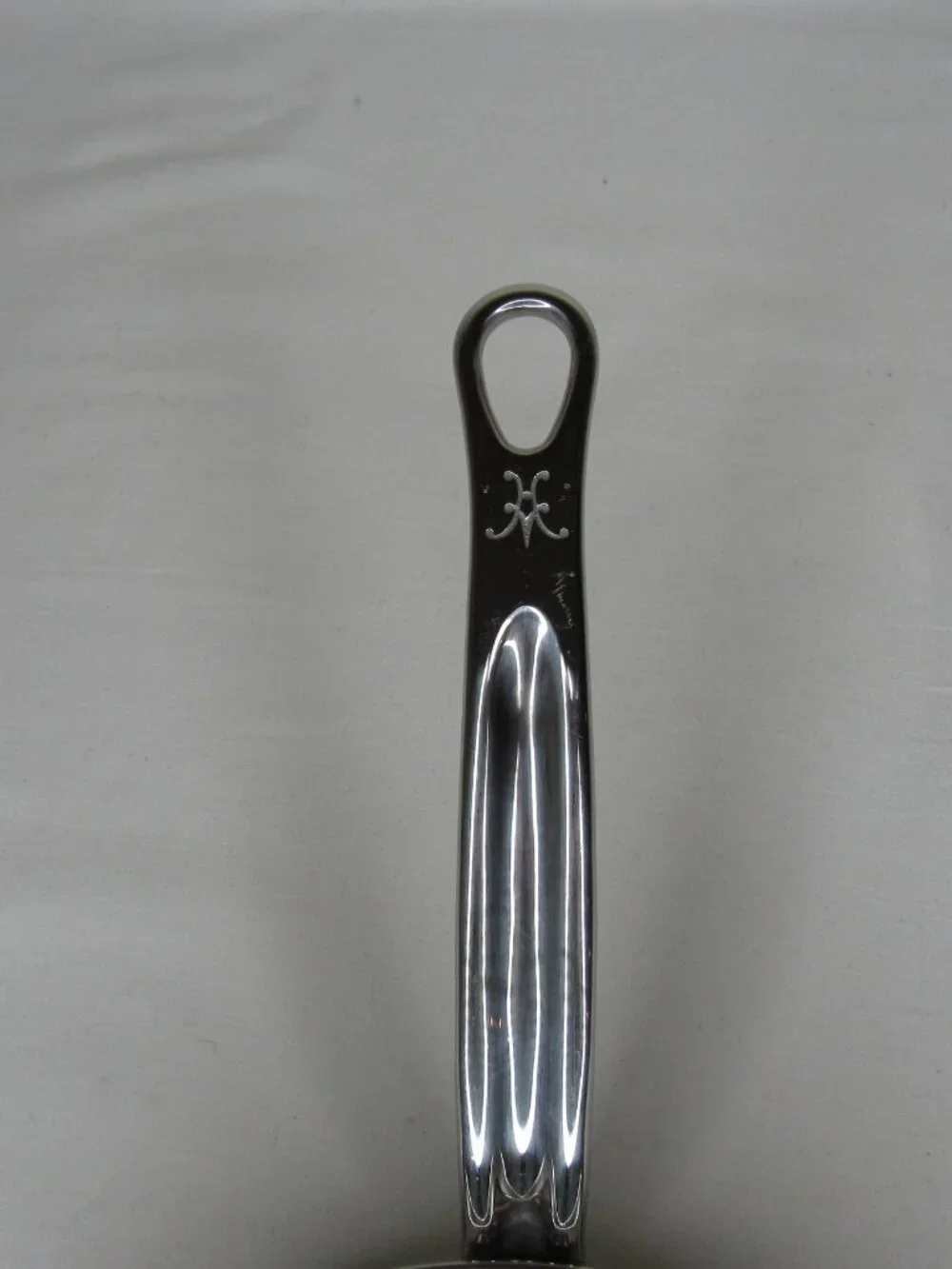 Hestan 8.5